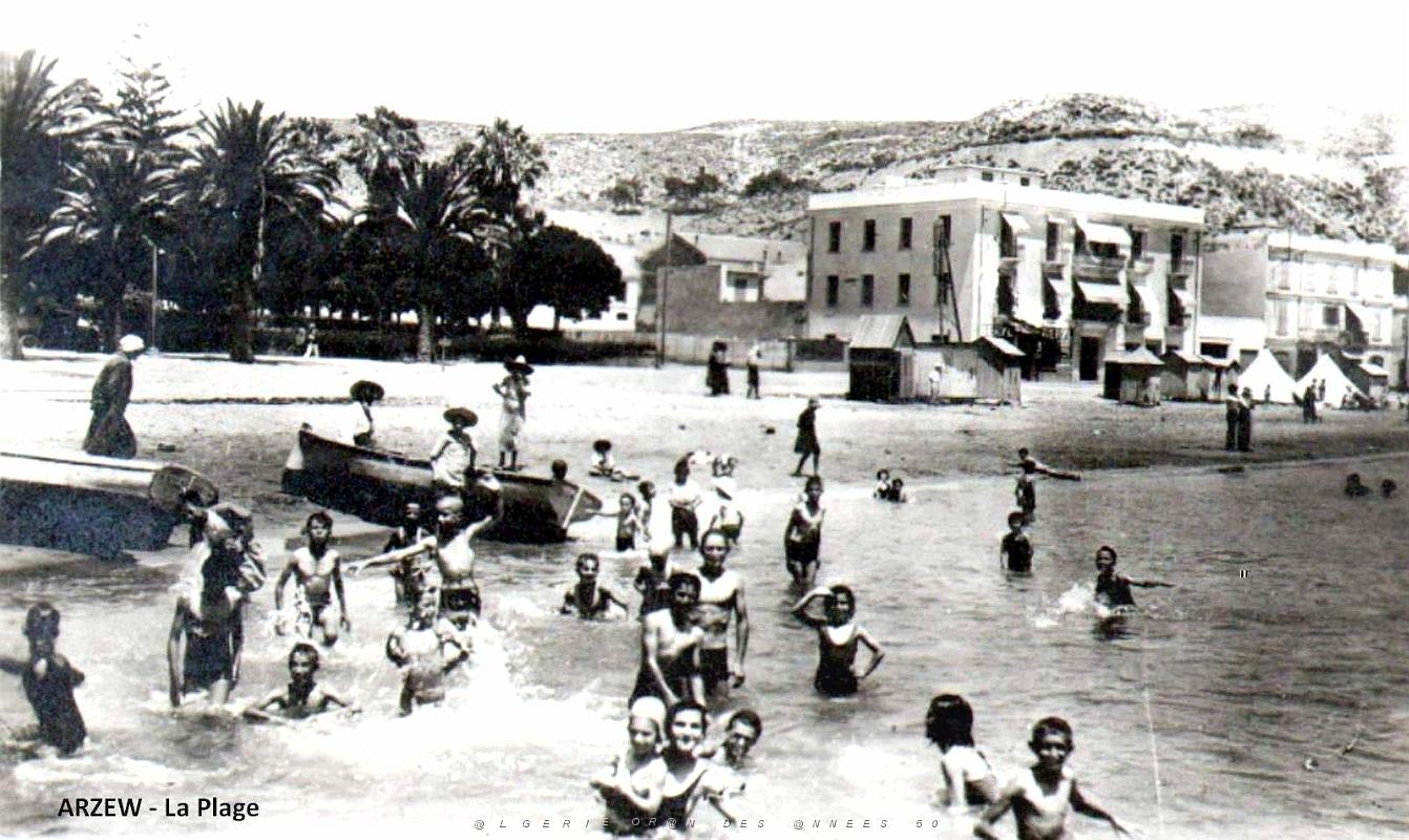 898- Arzew - la plage.jpg